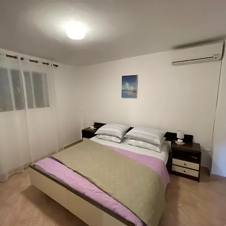Apartament Apartman More *